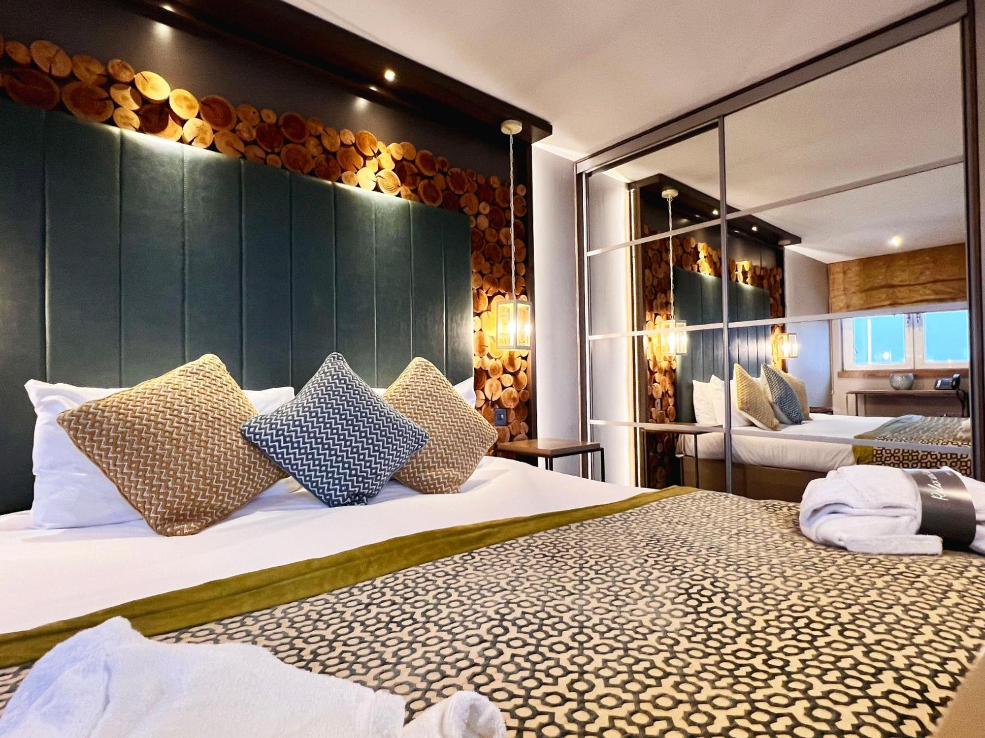 The Waterside Hotel سيميل المظهر الخارجي الصورة