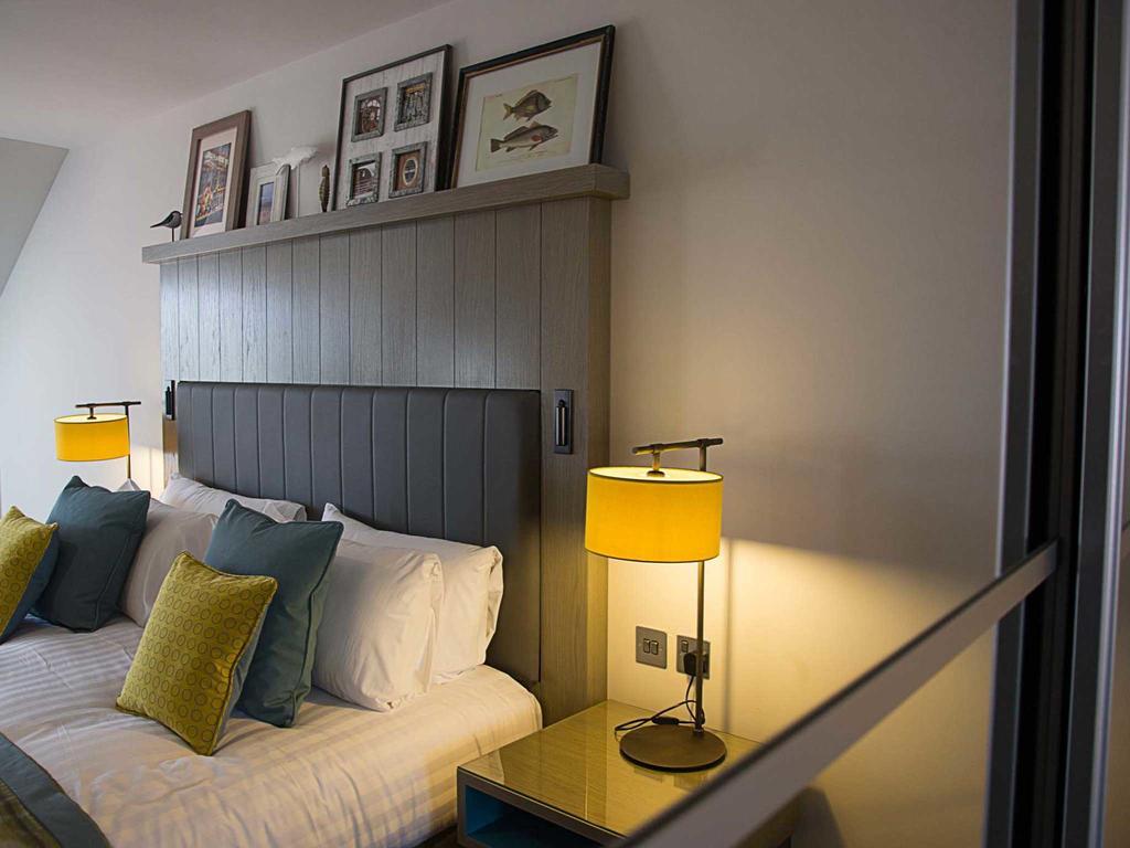 The Waterside Hotel سيميل المظهر الخارجي الصورة