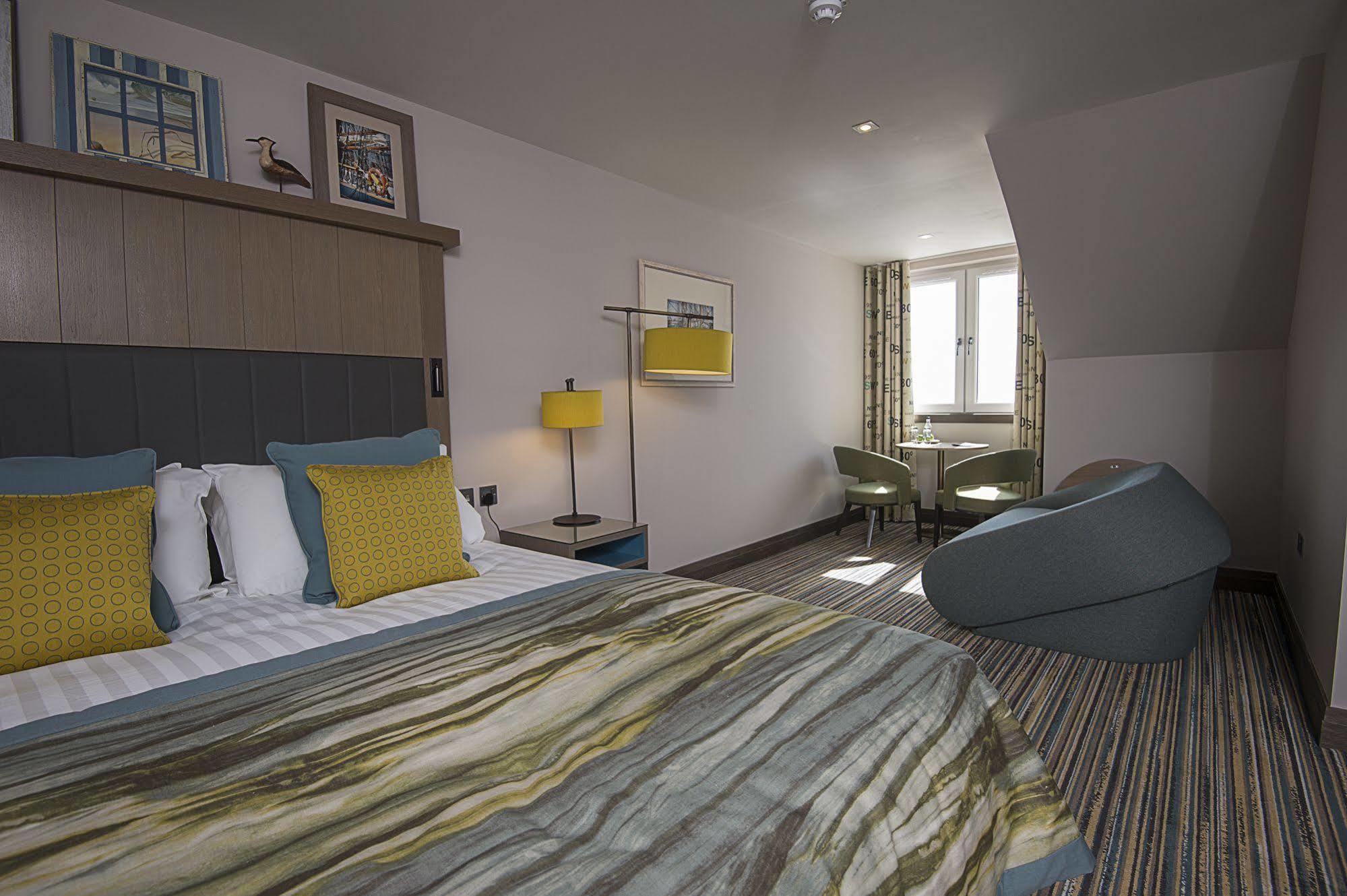 The Waterside Hotel سيميل المظهر الخارجي الصورة