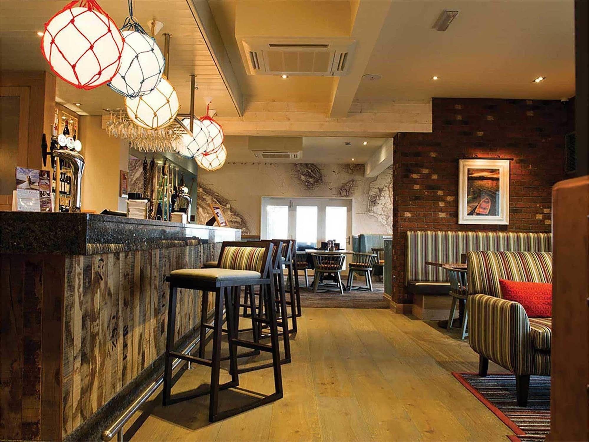 The Waterside Hotel سيميل المظهر الخارجي الصورة